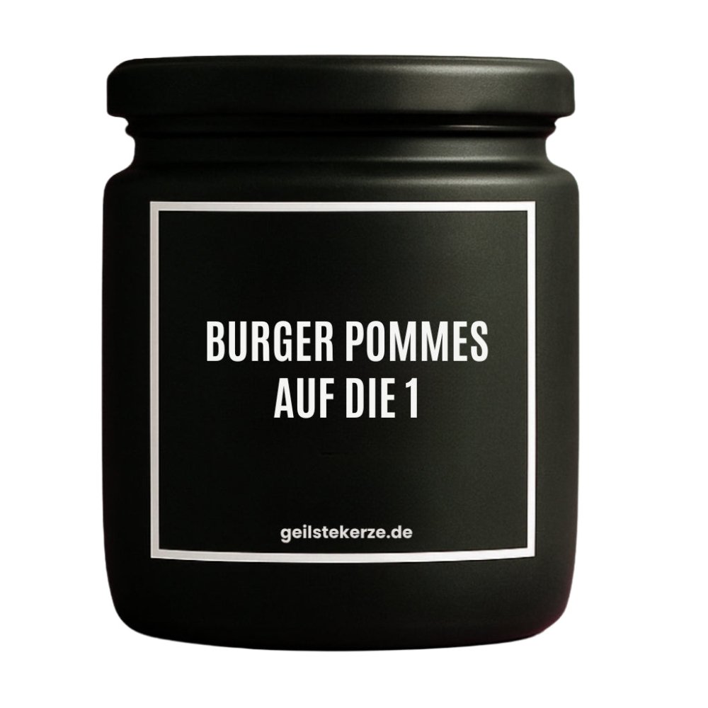 Duftkerze mit Spruch von geilstekerze ist der neue Geschenketrend. Diese witzige Kerze Vegane Bio-Kerze mit Spruch – BURGER POMMES AUF DIE 1 brennt mega lange sagenhafte 80 Stunde, hochwertige ätherische Öle schaffen beste Duftverteilung. Mit 1400 lustigen Sprüchen perfekt zum Verschenken. Handgemacht in Deutschland von geilstekerze.de -Die beste Duftkerze die du kaufen kannst.