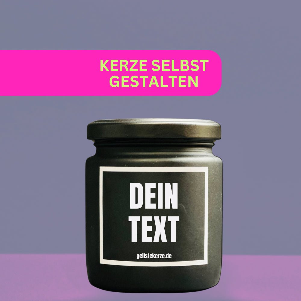 Duftkerze mit Spruch von geilstekerze ist der neue Geschenketrend. Diese witzige Kerze Vegane Bio-Kerze mit Spruch – DEIN TEXT personalisiere deine geilstekerze brennt mega lange sagenhafte 80 Stunde, hochwertige ätherische Öle schaffen beste Duftverteilung. Mit 1400 lustigen Sprüchen perfekt zum Verschenken. Handgemacht in Deutschland von geilstekerze.de -Die beste Duftkerze die du kaufen kannst.