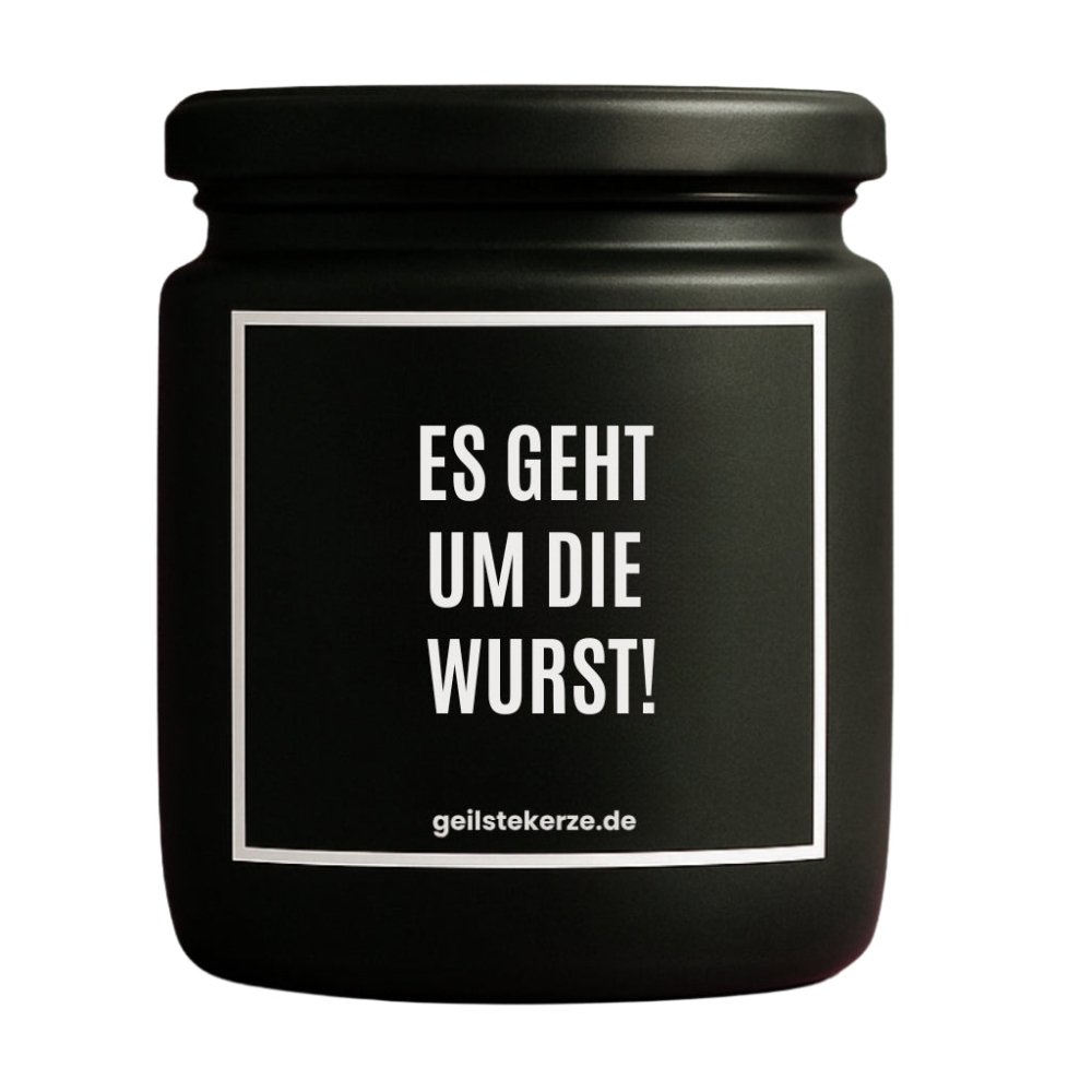 Duftkerze mit Spruch von geilstekerze ist der neue Geschenketrend. Diese witzige Kerze Vegane Bio-Kerze mit Spruch – ES GEHT UM DIE WURST! brennt mega lange sagenhafte 80 Stunde, hochwertige ätherische Öle schaffen beste Duftverteilung. Mit 1400 lustigen Sprüchen perfekt zum Verschenken. Handgemacht in Deutschland von geilstekerze.de -Die beste Duftkerze die du kaufen kannst.