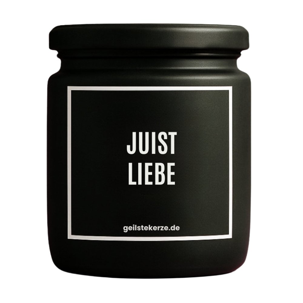 Duftkerze mit Spruch von geilstekerze ist der neue Geschenketrend. Diese witzige Kerze Vegane Bio-Kerze mit Spruch – JUIST LIEBE brennt mega lange sagenhafte 80 Stunde, hochwertige ätherische Öle schaffen beste Duftverteilung. Mit 1400 lustigen Sprüchen perfekt zum Verschenken. Handgemacht in Deutschland von geilstekerze.de -Die beste Duftkerze die du kaufen kannst.