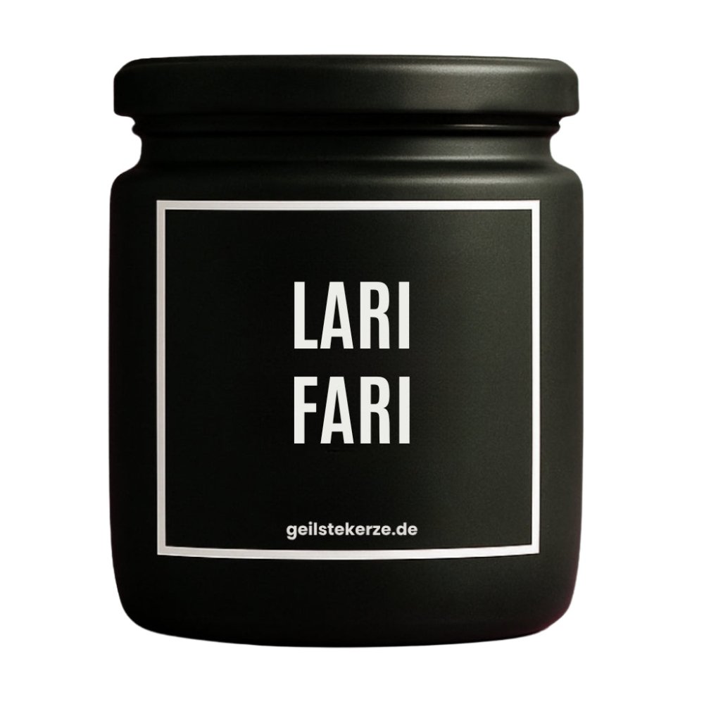 Duftkerze mit Spruch von geilstekerze ist der neue Geschenketrend. Diese witzige Kerze Vegane Bio-Kerze mit Spruch – LARIFARI brennt mega lange sagenhafte 80 Stunde, hochwertige ätherische Öle schaffen beste Duftverteilung. Mit 1400 lustigen Sprüchen perfekt zum Verschenken. Handgemacht in Deutschland von geilstekerze.de -Die beste Duftkerze die du kaufen kannst.
