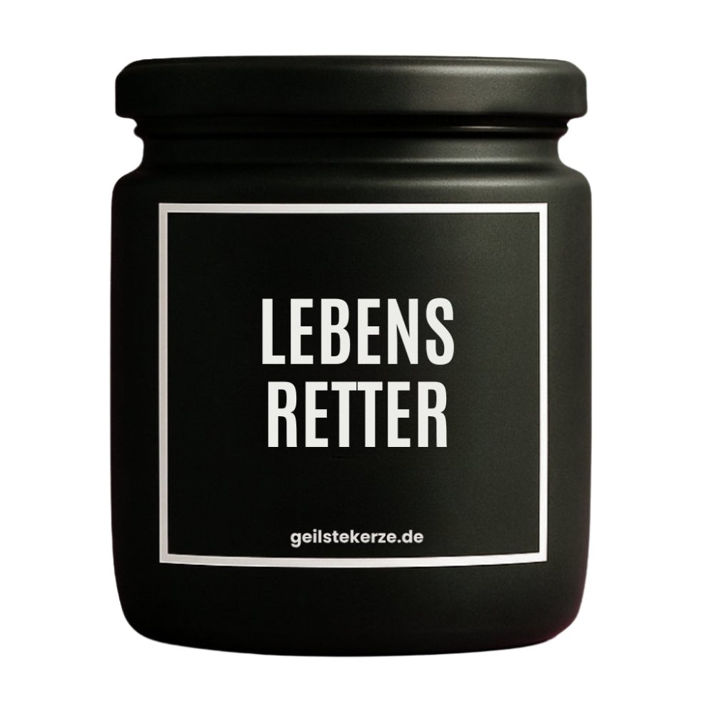 Duftkerze mit Spruch von geilstekerze ist der neue Geschenketrend. Diese witzige Kerze Vegane Bio-Kerze mit Spruch – LEBENSRETTER brennt mega lange sagenhafte 80 Stunde, hochwertige ätherische Öle schaffen beste Duftverteilung. Mit 1400 lustigen Sprüchen perfekt zum Verschenken. Handgemacht in Deutschland von geilstekerze.de -Die beste Duftkerze die du kaufen kannst.