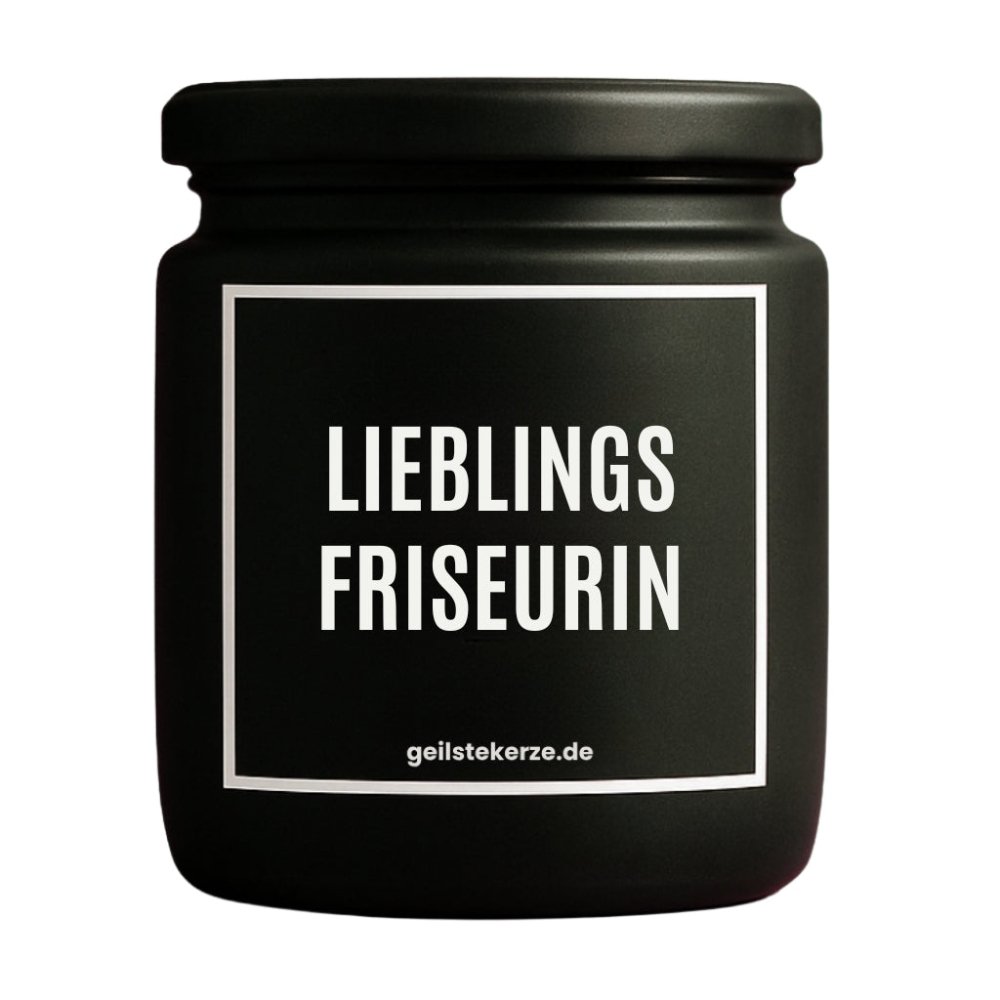Duftkerze mit Spruch von geilstekerze ist der neue Geschenketrend. Diese witzige Kerze Vegane Bio-Kerze mit Spruch – LIEBLINGSFRISEURIN brennt mega lange sagenhafte 80 Stunde, hochwertige ätherische Öle schaffen beste Duftverteilung. Mit 1400 lustigen Sprüchen perfekt zum Verschenken. Handgemacht in Deutschland von geilstekerze.de -Die beste Duftkerze die du kaufen kannst.