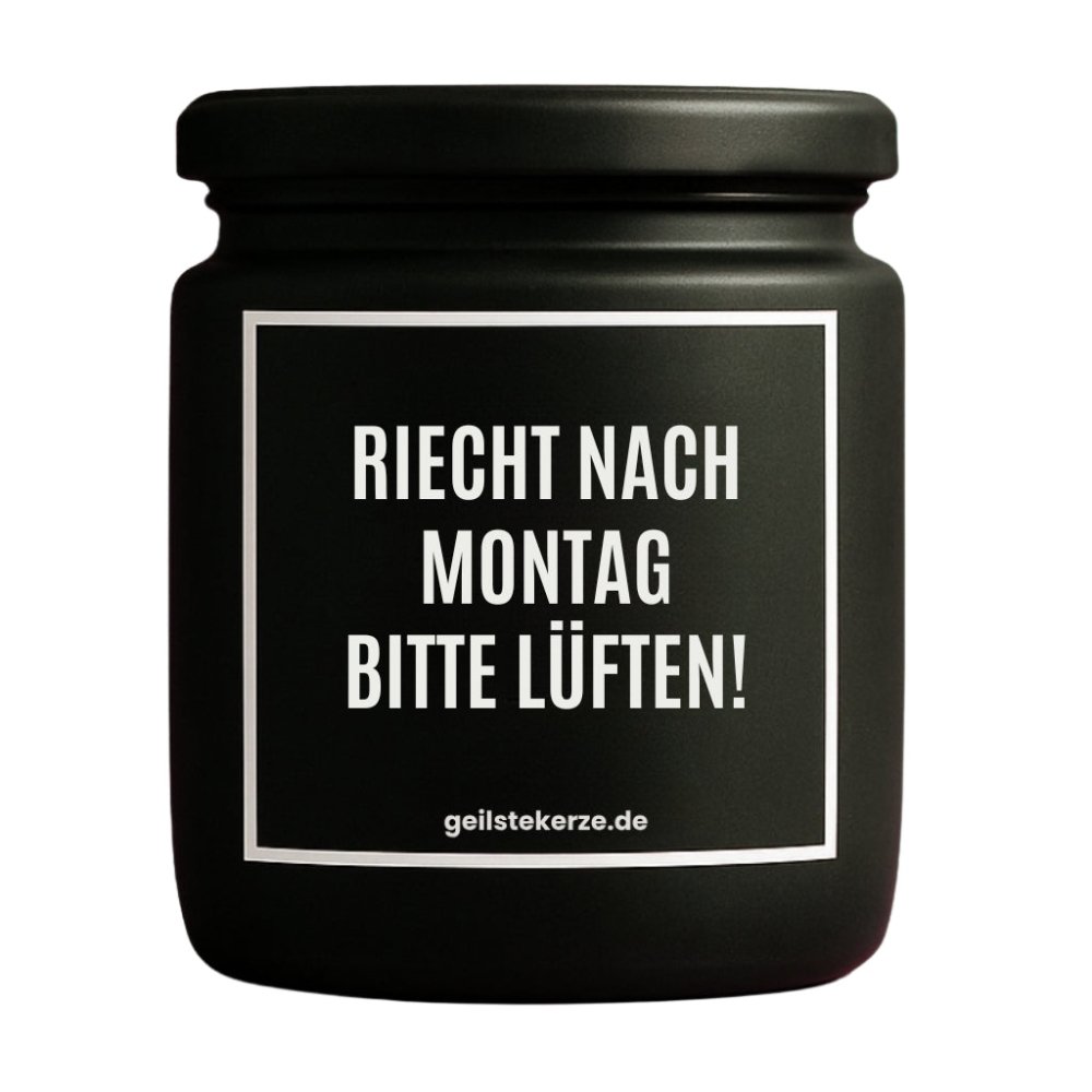 Duftkerze mit Spruch von geilstekerze ist der neue Geschenketrend. Diese witzige Kerze Vegane Bio-Kerze mit Spruch – RIECHT NACH MONTAG BITTE LÜFTEN! brennt mega lange sagenhafte 80 Stunde, hochwertige ätherische Öle schaffen beste Duftverteilung. Mit 1400 lustigen Sprüchen perfekt zum Verschenken. Handgemacht in Deutschland von geilstekerze.de -Die beste Duftkerze die du kaufen kannst.