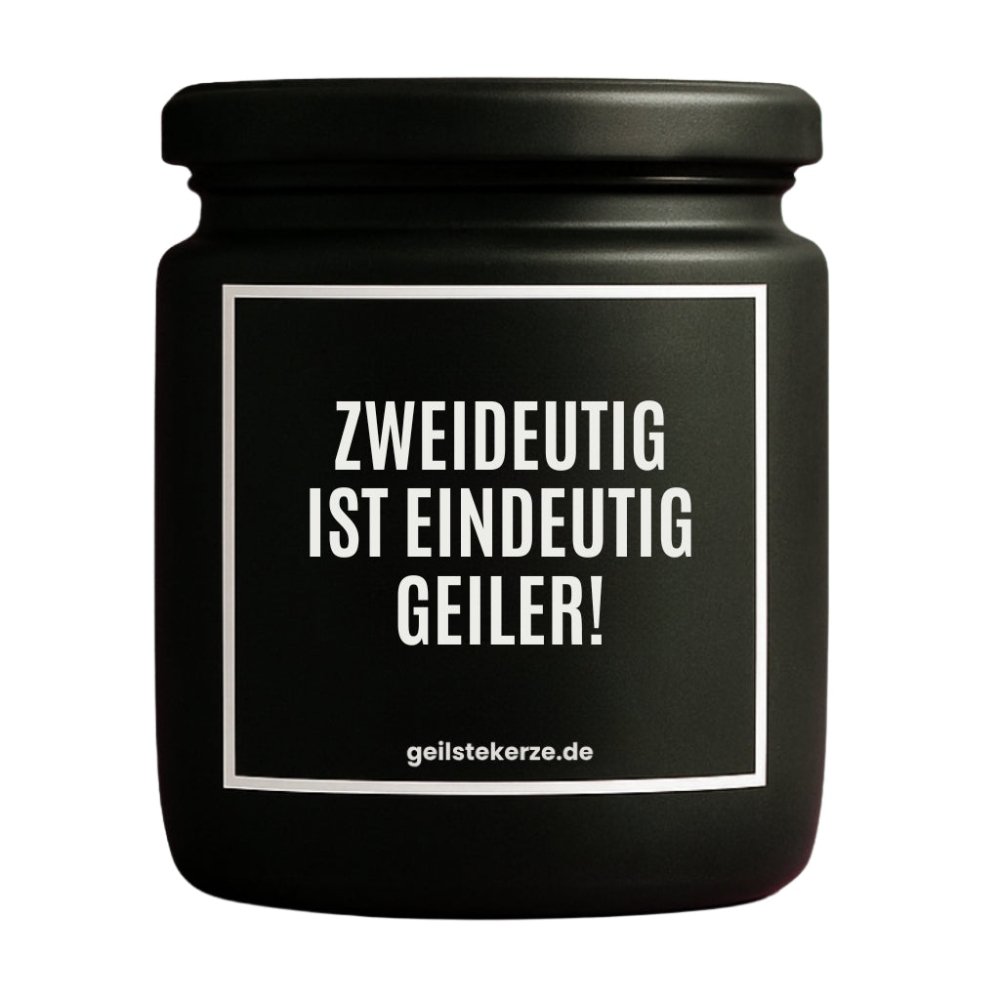 Duftkerze mit Spruch von geilstekerze ist der neue Geschenketrend. Diese witzige Kerze Vegane Bio-Kerze mit Spruch – ZWEIDEUTIG IST EINDEUTIG GEILER! brennt mega lange sagenhafte 80 Stunde, hochwertige ätherische Öle schaffen beste Duftverteilung. Mit 1400 lustigen Sprüchen perfekt zum Verschenken. Handgemacht in Deutschland von geilstekerze.de -Die beste Duftkerze die du kaufen kannst.