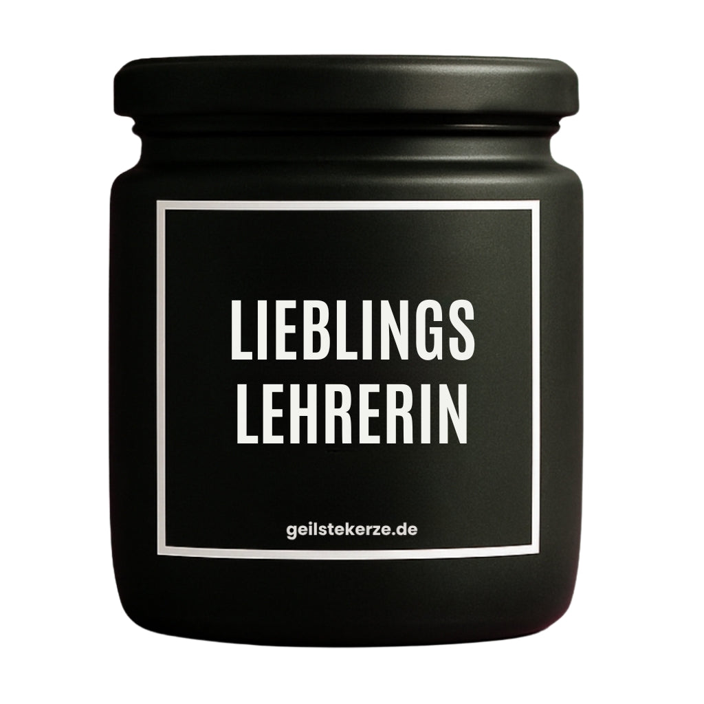 Erste von künstlicher Intelligenz kreierte Vegane Bio-Kerze mit Spruch – LIEBLINGSLEHRERIN Mega lange Brenndauer von 80 Stunde, hochwertige ätherische Öle schaffen beste Duftverteilung. Mit 1400 lustigen Sprüchen perfekt zum Verschenken. Handgemacht in Deutschland von geilstekerze.de -Die beste Duftkerze die du kaufen kannst.