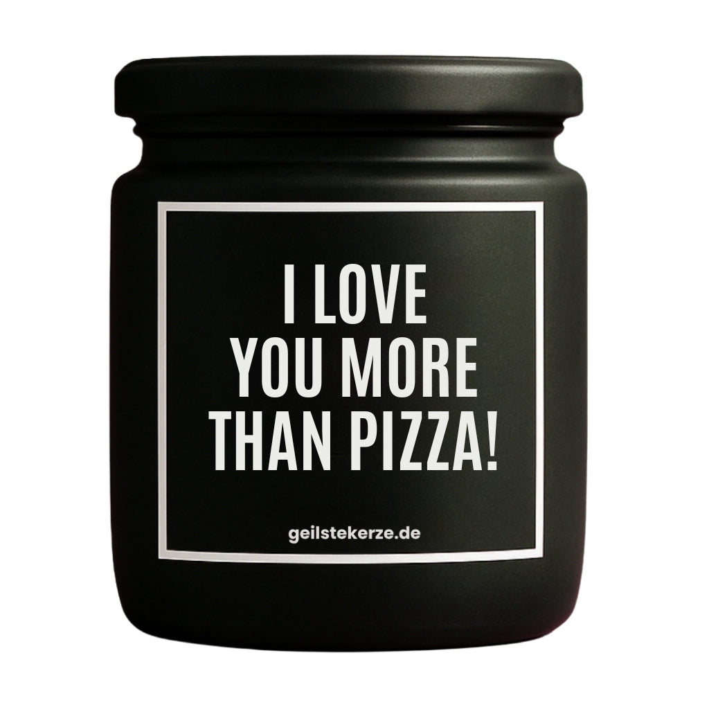 Erste von künstlicher Intelligenz kreierte Vegane Bio-Kerze mit Spruch – I LOVE YOU MORE THAN PIZZA! Mega lange Brenndauer von 80 Stunde, hochwertige ätherische Öle schaffen beste Duftverteilung. Mit 1400 lustigen Sprüchen perfekt zum Verschenken. Handgemacht in Deutschland von geilstekerze.de -Die beste Duftkerze die du kaufen kannst.