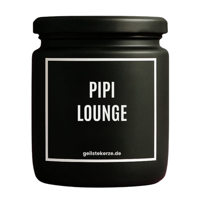 Duftkerze mit Spruch von geilstekerze ist der neue Geschenketrend. Diese witzige Kerze Vegane Bio-Kerze mit Spruch – PIPI LOUNGE brennt mega lange sagenhafte 80 Stunde, hochwertige ätherische Öle schaffen beste Duftverteilung. Mit 1400 lustigen Sprüchen perfekt zum Verschenken. Handgemacht in Deutschland von geilstekerze.de -Die beste Duftkerze die du kaufen kannst.