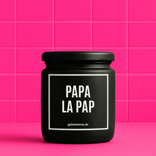 Erste von künstlicher Intelligenz kreierte Vegane Bio-Kerze mit Spruch – PAPA LA PAP Mega lange Brenndauer von 80 Stunde, hochwertige ätherische Öle schaffen beste Duftverteilung. Mit 1400 lustigen Sprüchen perfekt zum Verschenken. Handgemacht in Deutschland von geilstekerze.de -Die beste Duftkerze die du kaufen kannst.
