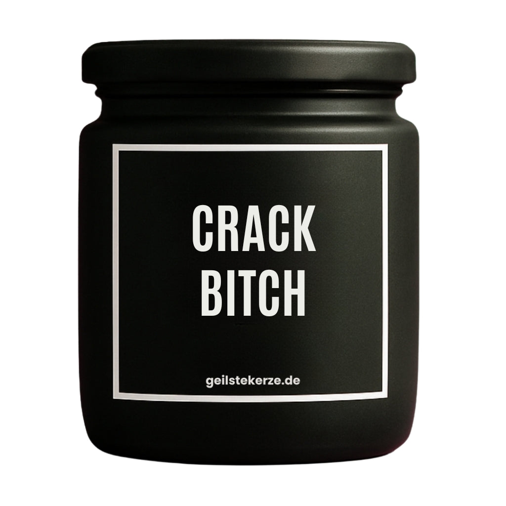 Duftkerze mit Spruch von geilstekerze ist der neue Geschenketrend. Diese witzige Kerze Vegane Bio-Kerze mit Spruch – CRACKBITCH brennt mega lange sagenhafte 80 Stunde, hochwertige ätherische Öle schaffen beste Duftverteilung. Mit 1400 lustigen Sprüchen perfekt zum Verschenken. Handgemacht in Deutschland von geilstekerze.de -Die beste Duftkerze die du kaufen kannst.