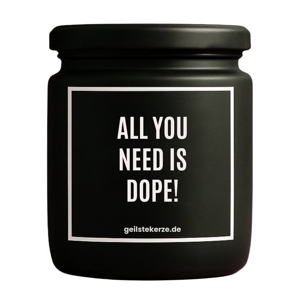 Erste von künstlicher Intelligenz kreierte Vegane Bio-Kerze mit Spruch – ALL YOU NEED IS DOPE! Mega lange Brenndauer von 80 Stunde, hochwertige ätherische Öle schaffen beste Duftverteilung. Mit 1400 lustigen Sprüchen perfekt zum Verschenken. Handgemacht in Deutschland von geilstekerze.de -Die beste Duftkerze die du kaufen kannst.