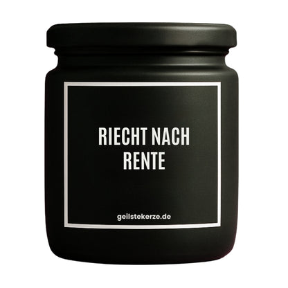 Erste von künstlicher Intelligenz kreierte Vegane Bio-Kerze mit Spruch – RIECHT NACH RENTE Mega lange Brenndauer von 80 Stunde, hochwertige ätherische Öle schaffen beste Duftverteilung. Mit 1400 lustigen Sprüchen perfekt zum Verschenken. Handgemacht in Deutschland von geilstekerze.de -Die beste Duftkerze die du kaufen kannst.