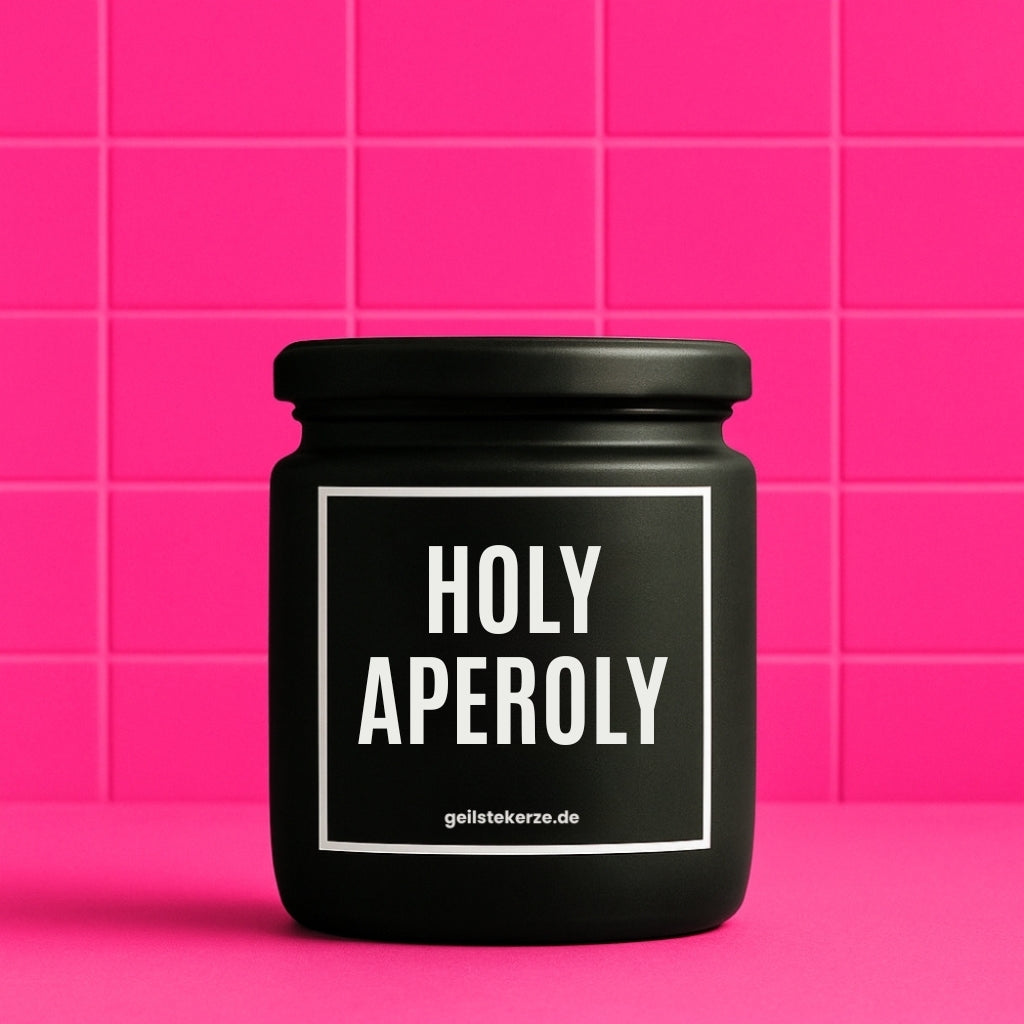 Erste von künstlicher Intelligenz kreierte Vegane Bio-Kerze mit Spruch – HOLY APEROLY Mega lange Brenndauer von 80 Stunde, hochwertige ätherische Öle schaffen beste Duftverteilung. Mit 1400 lustigen Sprüchen perfekt zum Verschenken. Handgemacht in Deutschland von geilstekerze.de -Die beste Duftkerze die du kaufen kannst.