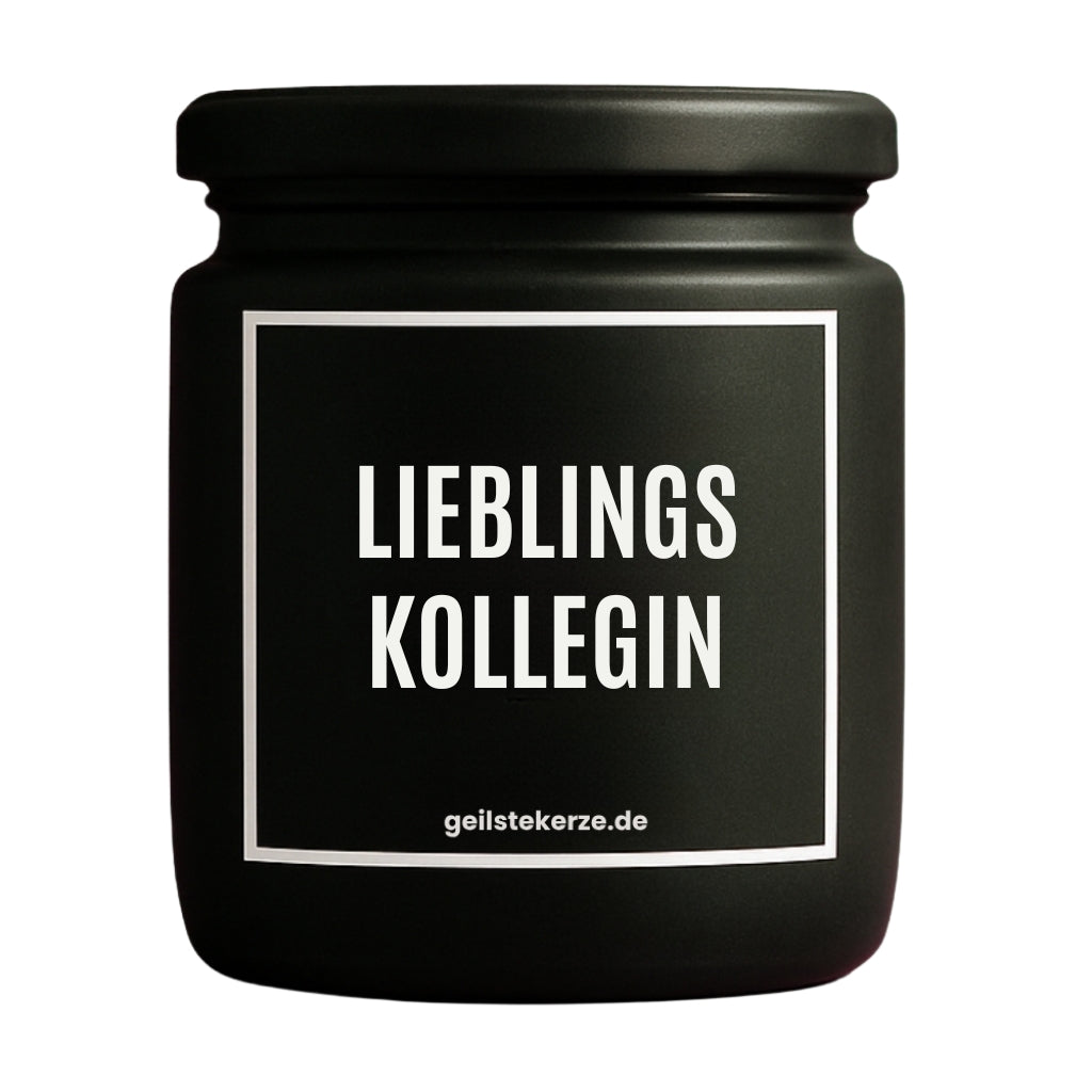 Erste von künstlicher Intelligenz kreierte Vegane Bio-Kerze mit Spruch – LIEBLINGSKOLLEGIN Mega lange Brenndauer von 80 Stunde, hochwertige ätherische Öle schaffen beste Duftverteilung. Mit 1400 lustigen Sprüchen perfekt zum Verschenken. Handgemacht in Deutschland von geilstekerze.de -Die beste Duftkerze die du kaufen kannst.