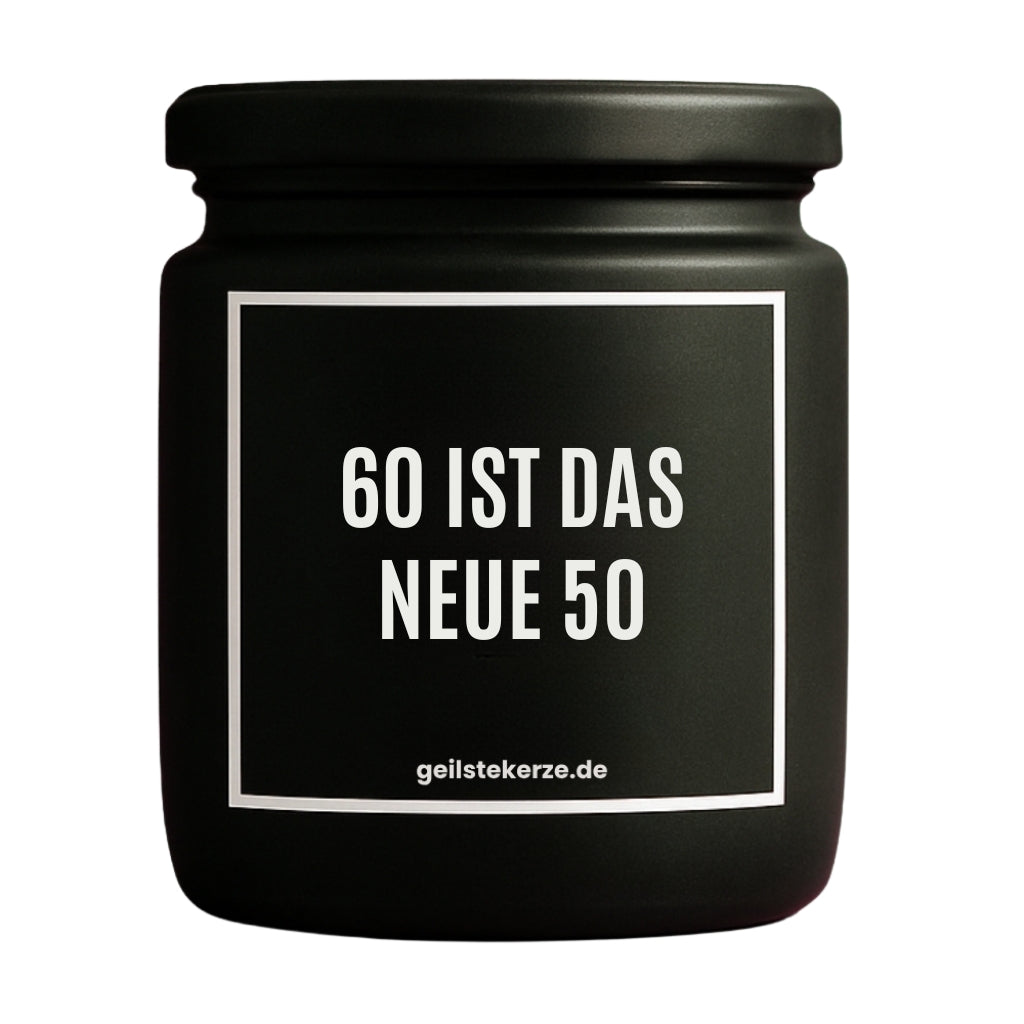 Duftkerze mit Spruch von geilstekerze ist der neue Geschenketrend. Diese witzige Kerze Vegane Bio-Kerze mit Spruch – 60 IST DAS NEUE 50 brennt mega lange sagenhafte 80 Stunde, hochwertige ätherische Öle schaffen beste Duftverteilung. Mit 1400 lustigen Sprüchen perfekt zum Verschenken. Handgemacht in Deutschland von geilstekerze.de -Die beste Duftkerze die du kaufen kannst.