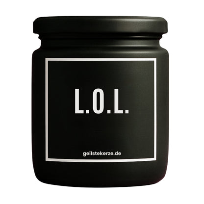 Erste von künstlicher Intelligenz kreierte Vegane Bio-Kerze mit Spruch – Duftkerze I L.O.L. „Laughing out loud“ Mega lange Brenndauer von 80 Stunde, hochwertige ätherische Öle schaffen beste Duftverteilung. Mit 1400 lustigen Sprüchen perfekt zum Verschenken. Handgemacht in Deutschland von geilstekerze.de -Die beste Duftkerze die du kaufen kannst.