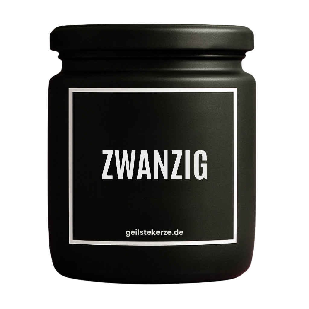 Duftkerze mit Spruch von geilstekerze ist der neue Geschenketrend. Diese witzige Kerze Vegane Bio-Kerze mit Spruch – ZWANZIG brennt mega lange sagenhafte 80 Stunde, hochwertige ätherische Öle schaffen beste Duftverteilung. Mit 1400 lustigen Sprüchen perfekt zum Verschenken. Handgemacht in Deutschland von geilstekerze.de -Die beste Duftkerze die du kaufen kannst.