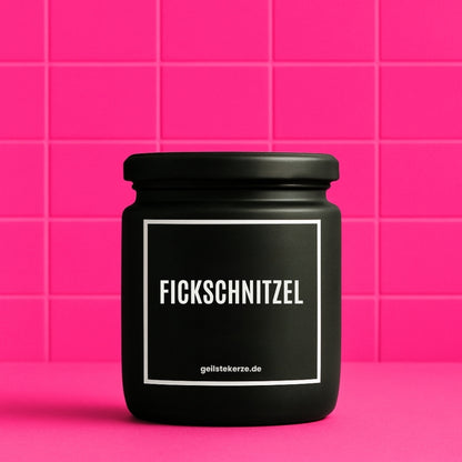 Erste von künstlicher Intelligenz kreierte Vegane Bio-Kerze mit Spruch – FICKSCHNITZEL Mega lange Brenndauer von 80 Stunde, hochwertige ätherische Öle schaffen beste Duftverteilung. Mit 1400 lustigen Sprüchen perfekt zum Verschenken. Handgemacht in Deutschland von geilstekerze.de -Die beste Duftkerze die du kaufen kannst.