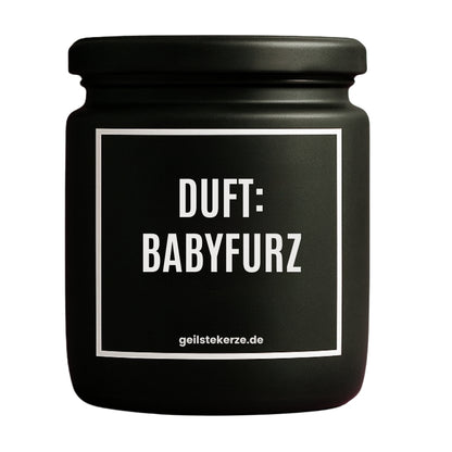 Erste von künstlicher Intelligenz kreierte Vegane Bio-Kerze mit Spruch – DUFT: BABYFURZ Mega lange Brenndauer von 80 Stunde, hochwertige ätherische Öle schaffen beste Duftverteilung. Mit 1400 lustigen Sprüchen perfekt zum Verschenken. Handgemacht in Deutschland von geilstekerze.de -Die beste Duftkerze die du kaufen kannst.