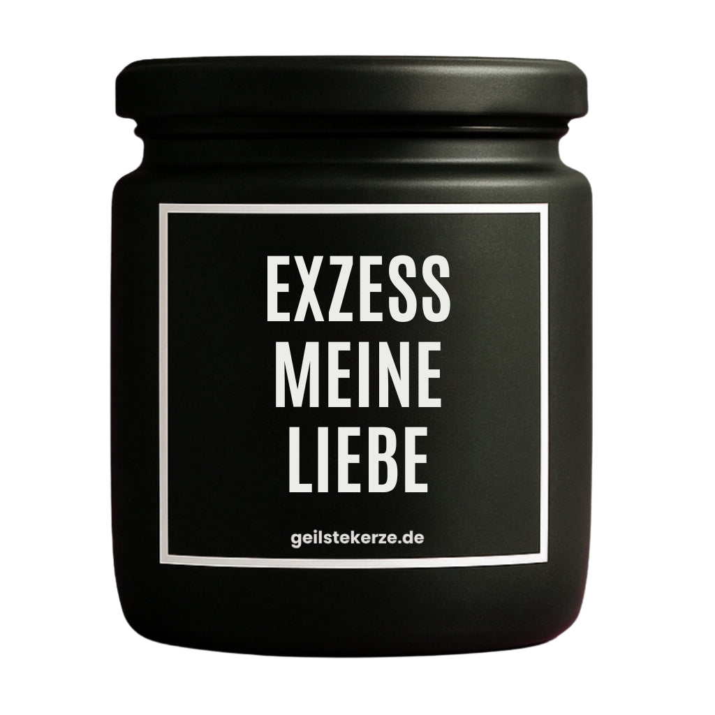 Erste von künstlicher Intelligenz kreierte Vegane Bio-Kerze mit Spruch – EXZESS MEINE LIEBE Mega lange Brenndauer von 80 Stunde, hochwertige ätherische Öle schaffen beste Duftverteilung. Mit 1400 lustigen Sprüchen perfekt zum Verschenken. Handgemacht in Deutschland von geilstekerze.de -Die beste Duftkerze die du kaufen kannst.