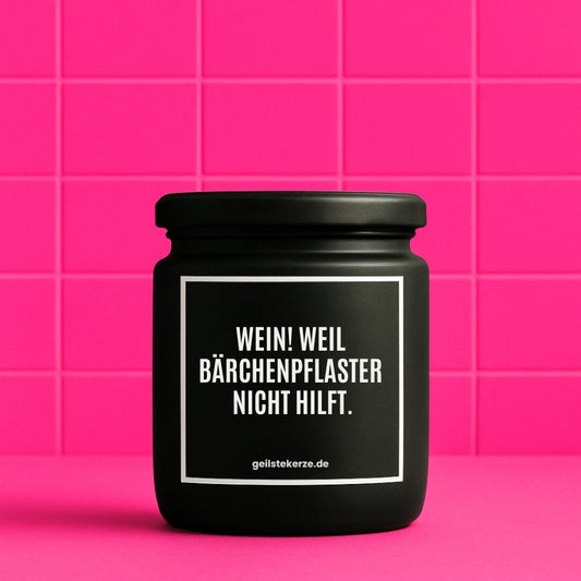 Duftkerze mit Spruch von geilstekerze ist der neue Geschenketrend. Diese witzige Kerze Vegane Bio-Kerze mit Spruch – WEIN! WEIL BÄRCHENPFLASTER NICHT HILFT. brennt mega lange sagenhafte 80 Stunde, hochwertige ätherische Öle schaffen beste Duftverteilung. Mit 1400 lustigen Sprüchen perfekt zum Verschenken. Handgemacht in Deutschland von geilstekerze.de -Die beste Duftkerze die du kaufen kannst.