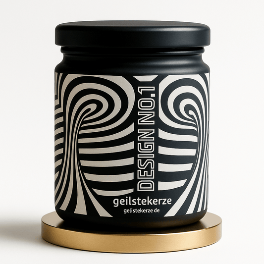 Duftkerze mit Spruch von geilstekerze ist der neue Geschenketrend. Diese witzige Kerze Duftkerze | GEMINI-Design 1 brennt mega lange sagenhafte 80 Stunde, hochwertige ätherische Öle schaffen beste Duftverteilung. Mit 1400 lustigen Sprüchen perfekt zum Verschenken. Handgemacht in Deutschland von geilstekerze.de -Die beste Duftkerze die du kaufen kannst.