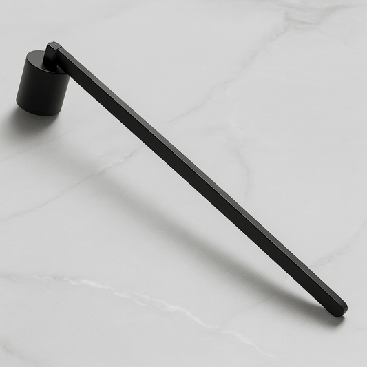 Duftkerze mit Spruch von geilstekerze ist der neue Geschenketrend. Diese witzige Kerze Hochwertiger KERZENLÖSCHER in schwarz matt brennt mega lange sagenhafte 80 Stunde, hochwertige ätherische Öle schaffen beste Duftverteilung. Mit 1400 lustigen Sprüchen perfekt zum Verschenken. Handgemacht in Deutschland von geilstekerze.de -Die beste Duftkerze die du kaufen kannst.