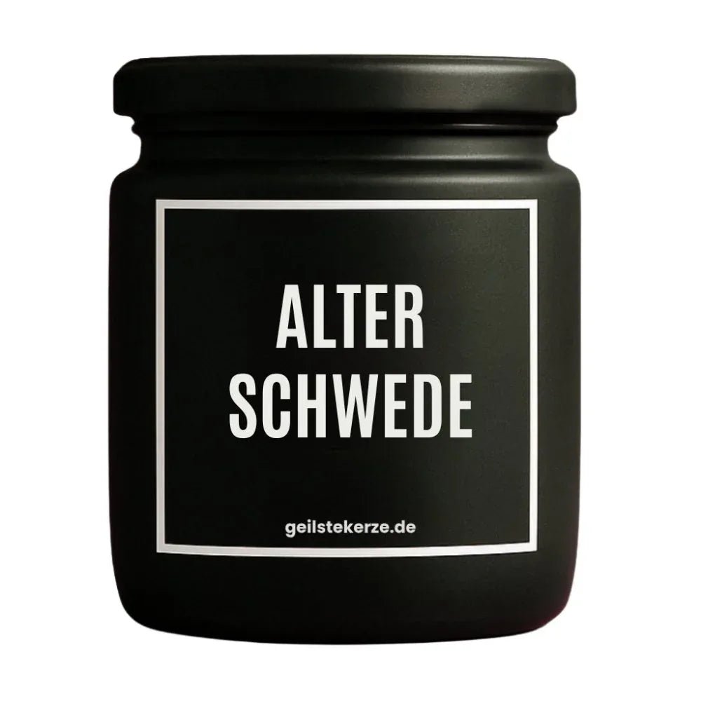 Duftkerze mit Spruch von geilstekerze ist der neue Geschenketrend. Diese witzige Kerze Vegane Bio-Kerze mit Spruch – ALTER SCHWEDE brennt mega lange sagenhafte 80 Stunde, hochwertige ätherische Öle schaffen beste Duftverteilung. Mit 1400 lustigen Sprüchen perfekt zum Verschenken. Handgemacht in Deutschland von geilstekerze.de -Die beste Duftkerze die du kaufen kannst.