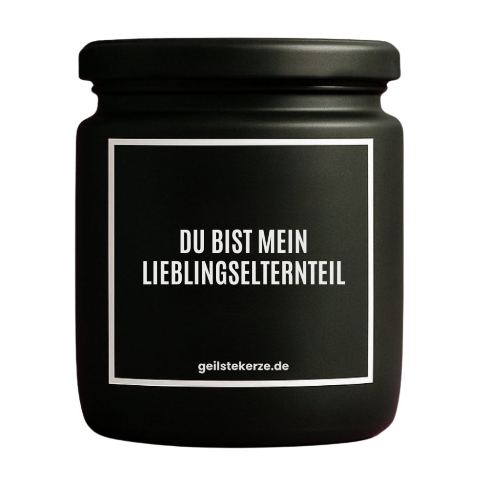 Duftkerze mit Spruch von geilstekerze ist der neue Geschenketrend. Diese witzige Kerze Vegane Bio-Kerze mit Spruch – DU BIST MEIN LIEBLINGSELTERNTEIL brennt mega lange sagenhafte 80 Stunde, hochwertige ätherische Öle schaffen beste Duftverteilung. Mit 1400 lustigen Sprüchen perfekt zum Verschenken. Handgemacht in Deutschland von geilstekerze.de -Die beste Duftkerze die du kaufen kannst.
