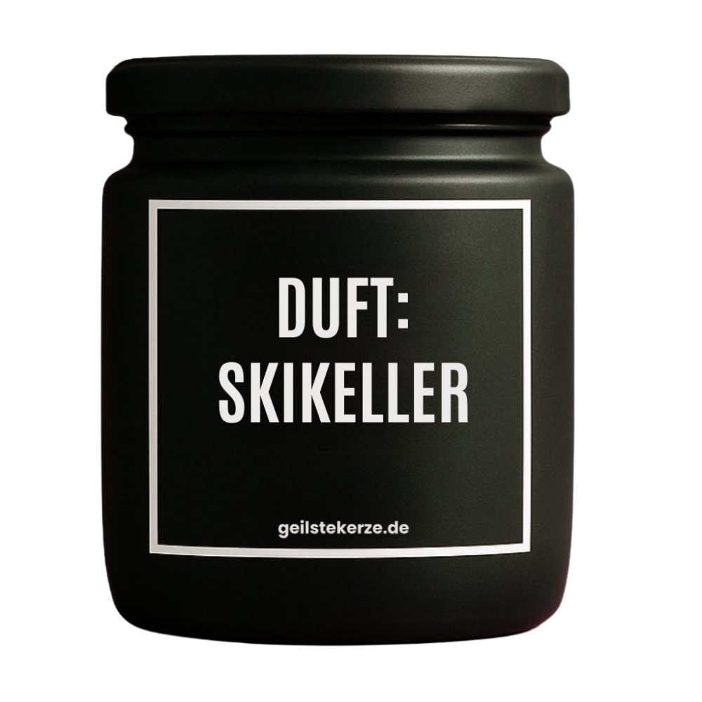 Duftkerze mit Spruch von geilstekerze ist der neue Geschenketrend. Diese witzige Kerze Vegane Bio-Kerze mit Spruch – Duft: SKIKELLER brennt mega lange sagenhafte 80 Stunde, hochwertige ätherische Öle schaffen beste Duftverteilung. Mit 1400 lustigen Sprüchen perfekt zum Verschenken. Handgemacht in Deutschland von geilstekerze.de -Die beste Duftkerze die du kaufen kannst.