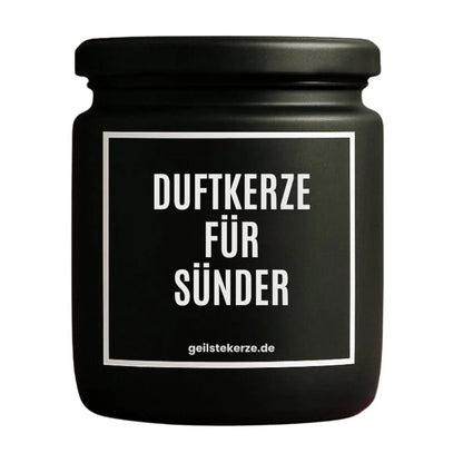 Duftkerze mit Spruch von geilstekerze ist der neue Geschenketrend. Diese witzige Kerze Vegane Bio-Kerze mit Spruch – DUFTKERZE FÜR SÜNDER brennt mega lange sagenhafte 80 Stunde, hochwertige ätherische Öle schaffen beste Duftverteilung. Mit 1400 lustigen Sprüchen perfekt zum Verschenken. Handgemacht in Deutschland von geilstekerze.de -Die beste Duftkerze die du kaufen kannst.