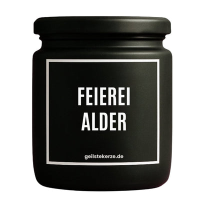 Duftkerze mit Spruch von geilstekerze ist der neue Geschenketrend. Diese witzige Kerze Vegane Bio-Kerze mit Spruch – FEIEREI ALDER brennt mega lange sagenhafte 80 Stunde, hochwertige ätherische Öle schaffen beste Duftverteilung. Mit 1400 lustigen Sprüchen perfekt zum Verschenken. Handgemacht in Deutschland von geilstekerze.de -Die beste Duftkerze die du kaufen kannst.