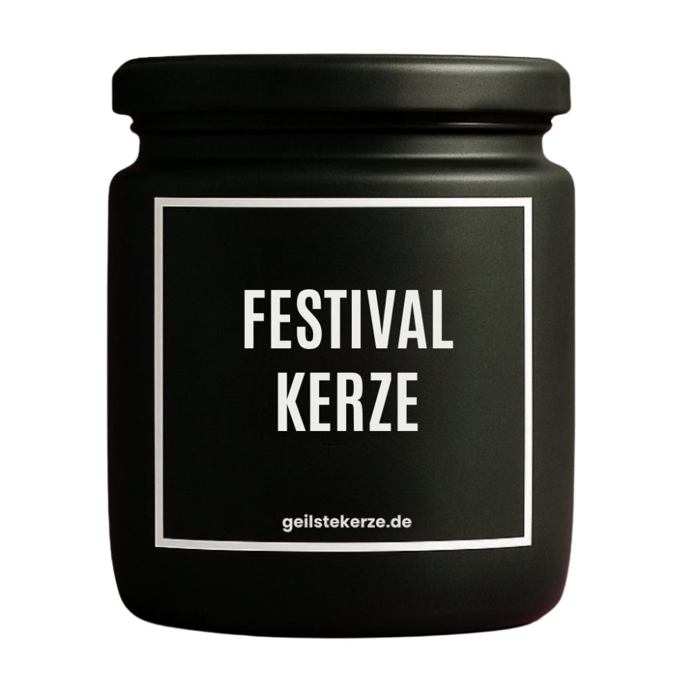 Duftkerze mit Spruch von geilstekerze ist der neue Geschenketrend. Diese witzige Kerze Vegane Bio-Kerze mit Spruch – FESTIVALKERZE brennt mega lange sagenhafte 80 Stunde, hochwertige ätherische Öle schaffen beste Duftverteilung. Mit 1400 lustigen Sprüchen perfekt zum Verschenken. Handgemacht in Deutschland von geilstekerze.de -Die beste Duftkerze die du kaufen kannst.