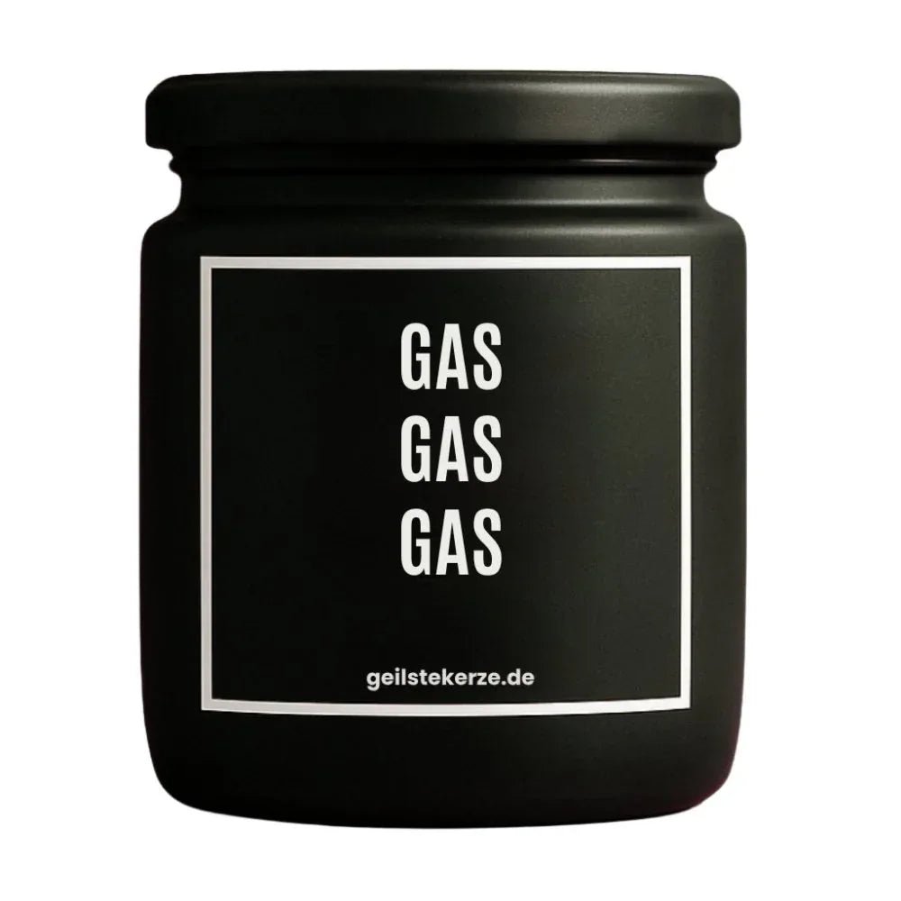 Duftkerze mit Spruch von geilstekerze ist der neue Geschenketrend. Diese witzige Kerze Vegane Bio-Kerze mit Spruch – GAS GAS GAS brennt mega lange sagenhafte 80 Stunde, hochwertige ätherische Öle schaffen beste Duftverteilung. Mit 1400 lustigen Sprüchen perfekt zum Verschenken. Handgemacht in Deutschland von geilstekerze.de -Die beste Duftkerze die du kaufen kannst.