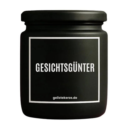 Duftkerze mit Spruch von geilstekerze ist der neue Geschenketrend. Diese witzige Kerze Vegane Bio-Kerze mit Spruch – GESICHTSGÜNTER brennt mega lange sagenhafte 80 Stunde, hochwertige ätherische Öle schaffen beste Duftverteilung. Mit 1400 lustigen Sprüchen perfekt zum Verschenken. Handgemacht in Deutschland von geilstekerze.de -Die beste Duftkerze die du kaufen kannst.