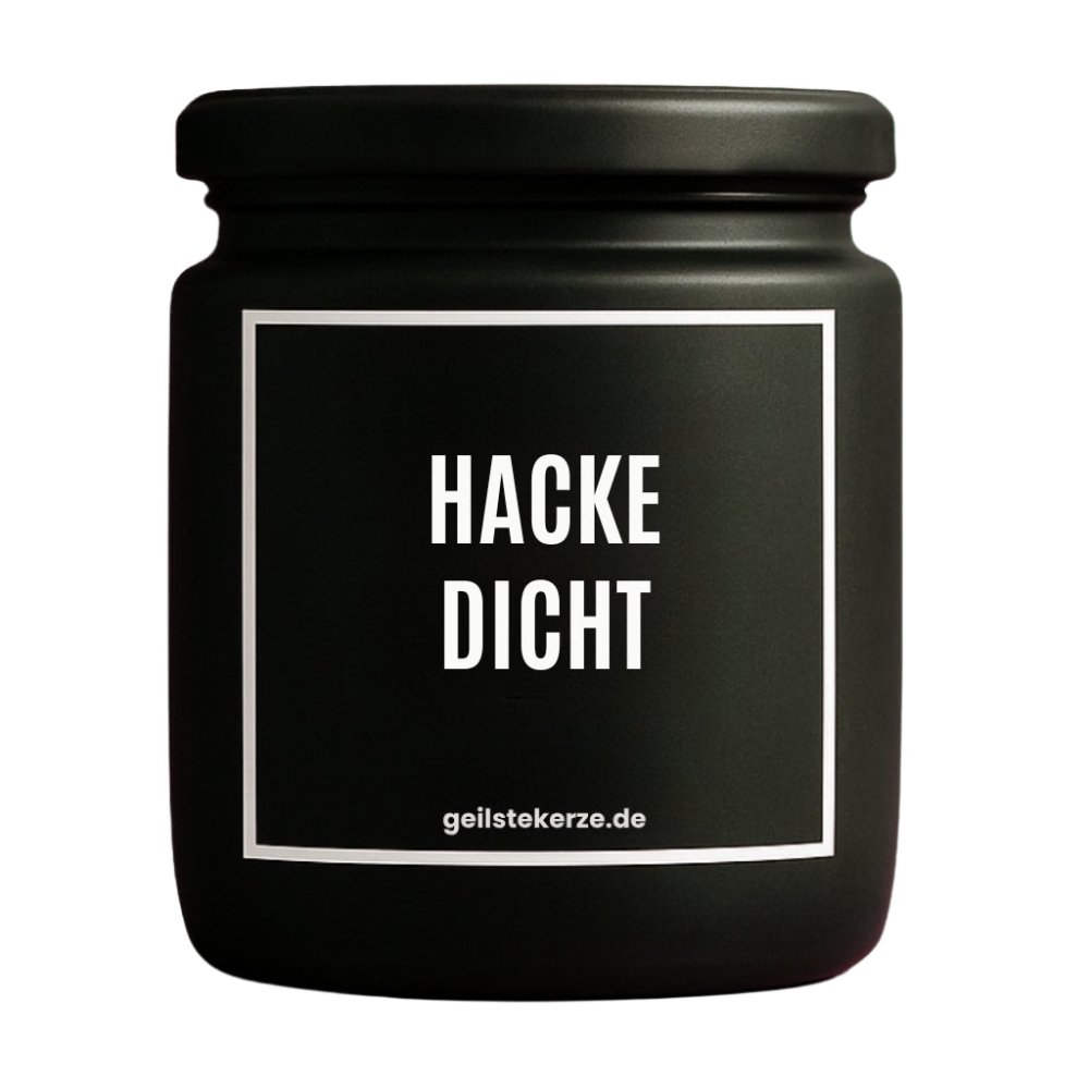 Duftkerze mit Spruch von geilstekerze ist der neue Geschenketrend. Diese witzige Kerze Vegane Bio-Kerze mit Spruch – HACKE DICHT brennt mega lange sagenhafte 80 Stunde, hochwertige ätherische Öle schaffen beste Duftverteilung. Mit 1400 lustigen Sprüchen perfekt zum Verschenken. Handgemacht in Deutschland von geilstekerze.de -Die beste Duftkerze die du kaufen kannst.