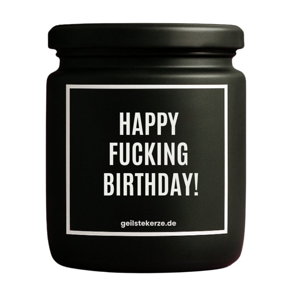 Duftkerze mit Spruch von geilstekerze ist der neue Geschenketrend. Diese witzige Kerze Vegane Bio-Kerze mit Spruch – HAPPY FUCKING BIRTHDAY! brennt mega lange sagenhafte 80 Stunde, hochwertige ätherische Öle schaffen beste Duftverteilung. Mit 1400 lustigen Sprüchen perfekt zum Verschenken. Handgemacht in Deutschland von geilstekerze.de -Die beste Duftkerze die du kaufen kannst.