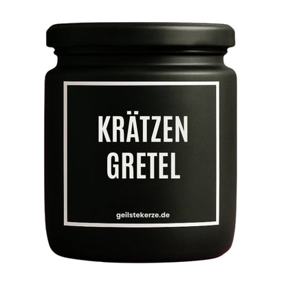 Duftkerze mit Spruch von geilstekerze ist der neue Geschenketrend. Diese witzige Kerze Vegane Bio-Kerze mit Spruch – KRÄTZENGRETEL brennt mega lange sagenhafte 80 Stunde, hochwertige ätherische Öle schaffen beste Duftverteilung. Mit 1400 lustigen Sprüchen perfekt zum Verschenken. Handgemacht in Deutschland von geilstekerze.de -Die beste Duftkerze die du kaufen kannst.