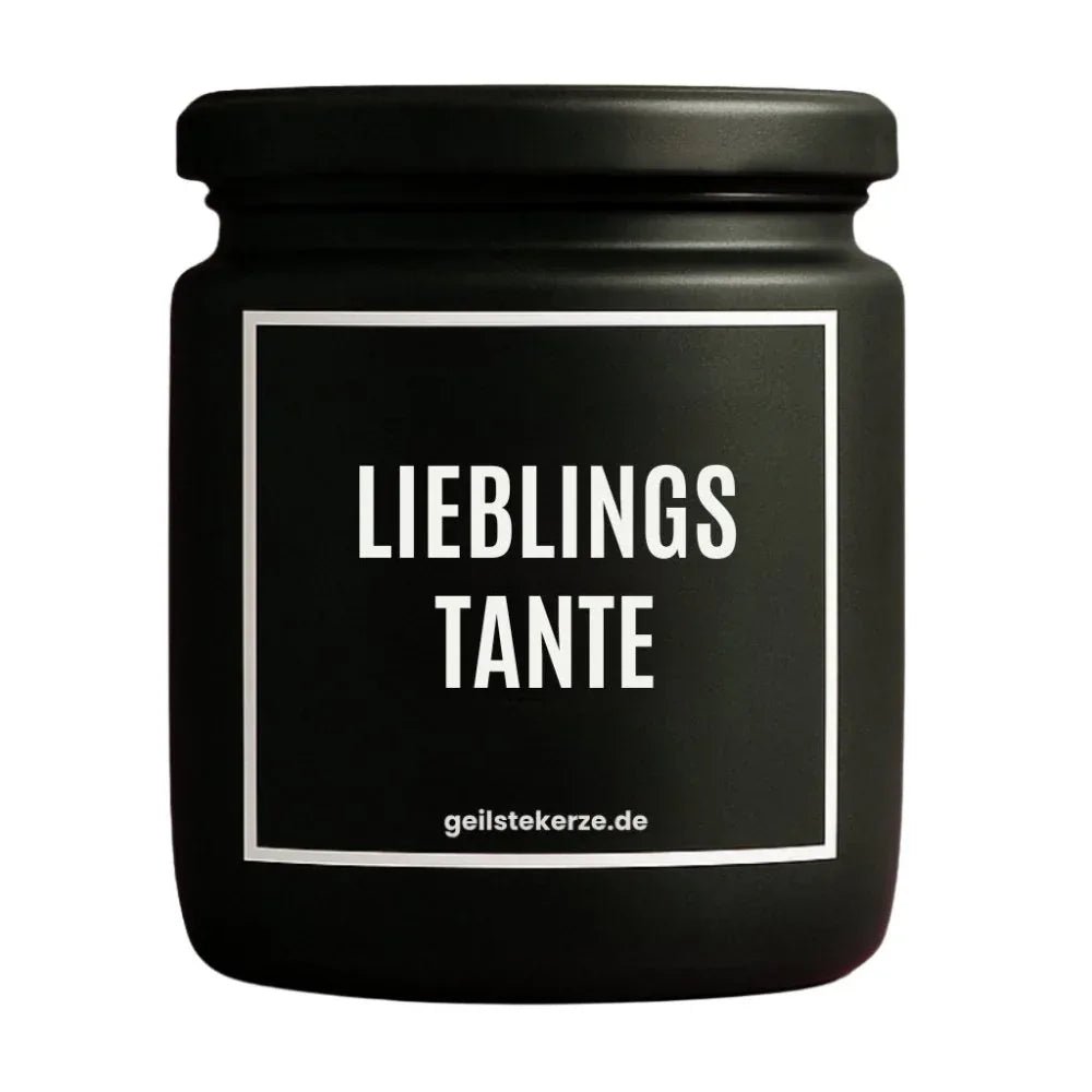 Duftkerze mit Spruch von geilstekerze ist der neue Geschenketrend. Diese witzige Kerze Vegane Bio-Kerze mit Spruch – LIEBLINGSTANTE brennt mega lange sagenhafte 80 Stunde, hochwertige ätherische Öle schaffen beste Duftverteilung. Mit 1400 lustigen Sprüchen perfekt zum Verschenken. Handgemacht in Deutschland von geilstekerze.de -Die beste Duftkerze die du kaufen kannst.