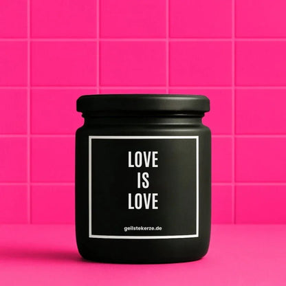 LOVE IS LOVE Duftkerze im Glasgefäß – Sojawachs, Pride-LGBTQ-Liebes-Spruch