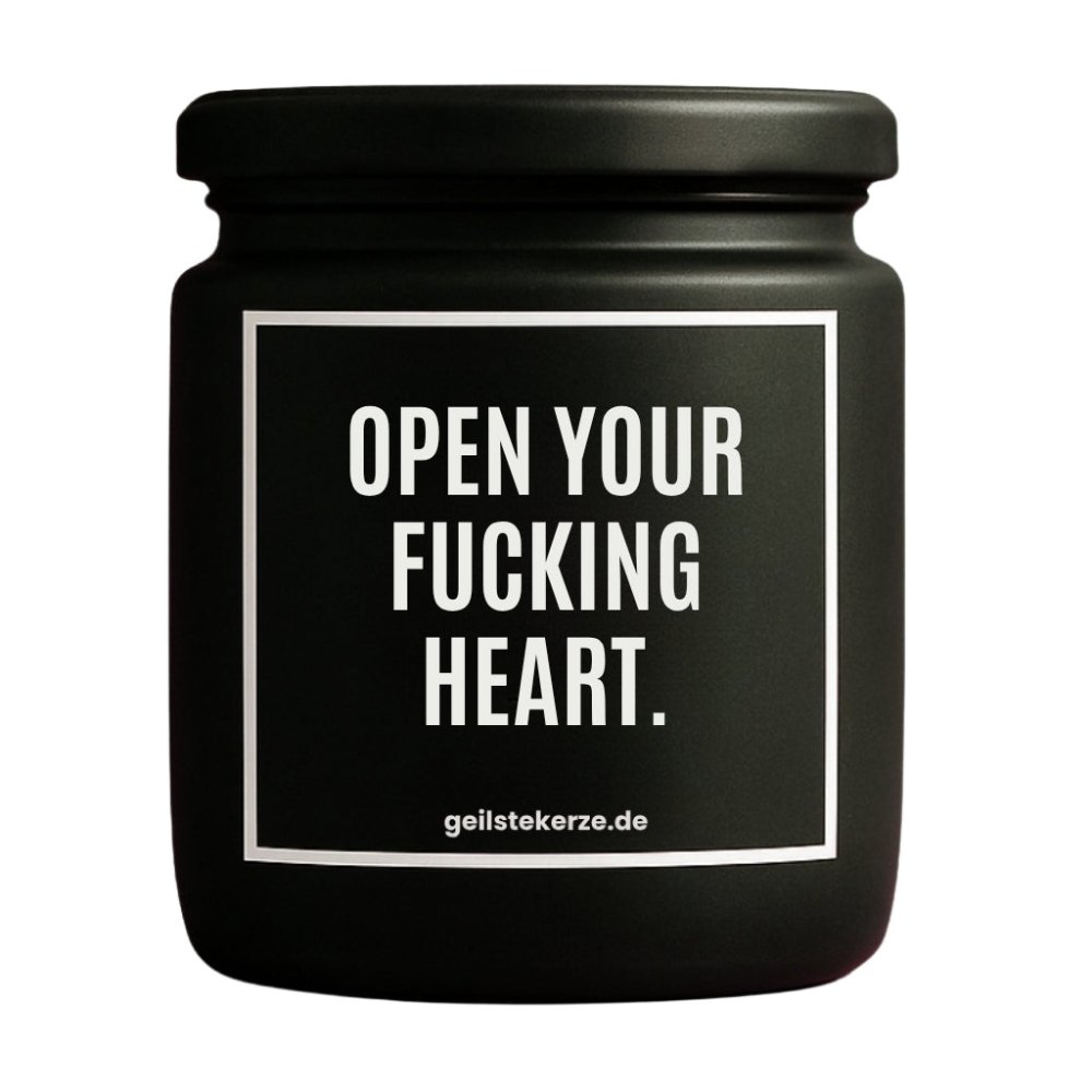Duftkerze mit Spruch von geilstekerze ist der neue Geschenketrend. Diese witzige Kerze Vegane Bio-Kerze mit Spruch – OPEN YOUR FUCKING HEART. brennt mega lange sagenhafte 80 Stunde, hochwertige ätherische Öle schaffen beste Duftverteilung. Mit 1400 lustigen Sprüchen perfekt zum Verschenken. Handgemacht in Deutschland von geilstekerze.de -Die beste Duftkerze die du kaufen kannst.