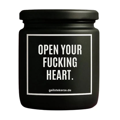 Duftkerze mit Spruch von geilstekerze ist der neue Geschenketrend. Diese witzige Kerze Vegane Bio-Kerze mit Spruch – OPEN YOUR FUCKING HEART. brennt mega lange sagenhafte 80 Stunde, hochwertige ätherische Öle schaffen beste Duftverteilung. Mit 1400 lustigen Sprüchen perfekt zum Verschenken. Handgemacht in Deutschland von geilstekerze.de -Die beste Duftkerze die du kaufen kannst.