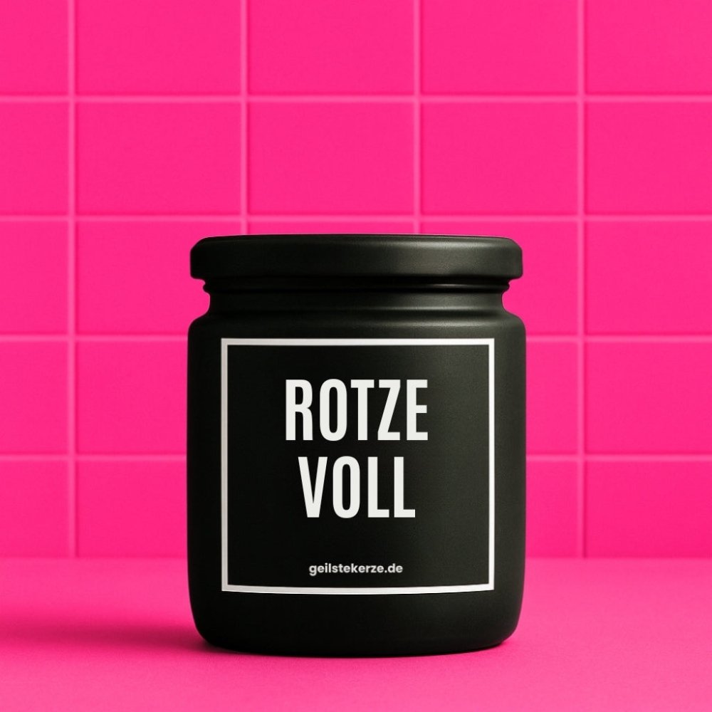 Duftkerze mit Spruch von geilstekerze ist der neue Geschenketrend. Diese witzige Kerze Vegane Bio-Kerze mit Spruch – ROTZE VOLL brennt mega lange sagenhafte 80 Stunde, hochwertige ätherische Öle schaffen beste Duftverteilung. Mit 1400 lustigen Sprüchen perfekt zum Verschenken. Handgemacht in Deutschland von geilstekerze.de -Die beste Duftkerze die du kaufen kannst.